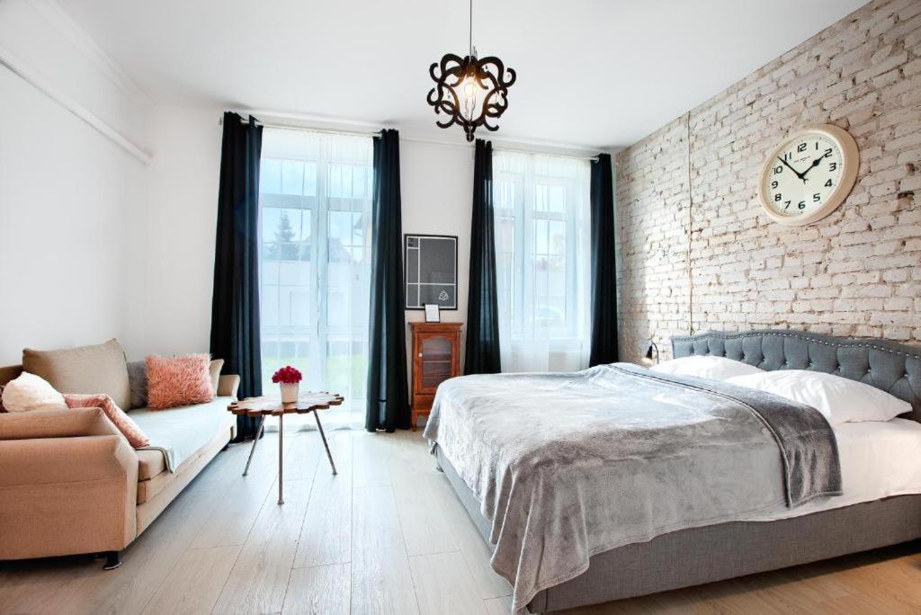 999 Ogrod Apartment